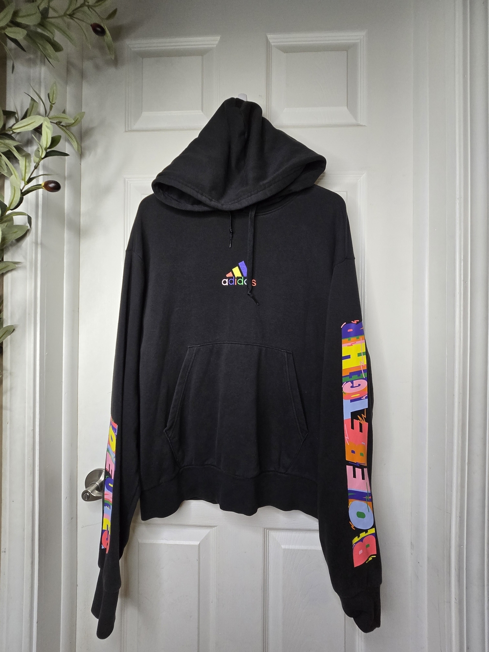 adidas Pride "Love Unites" Graphics Unisex Pullover Hoodie L
